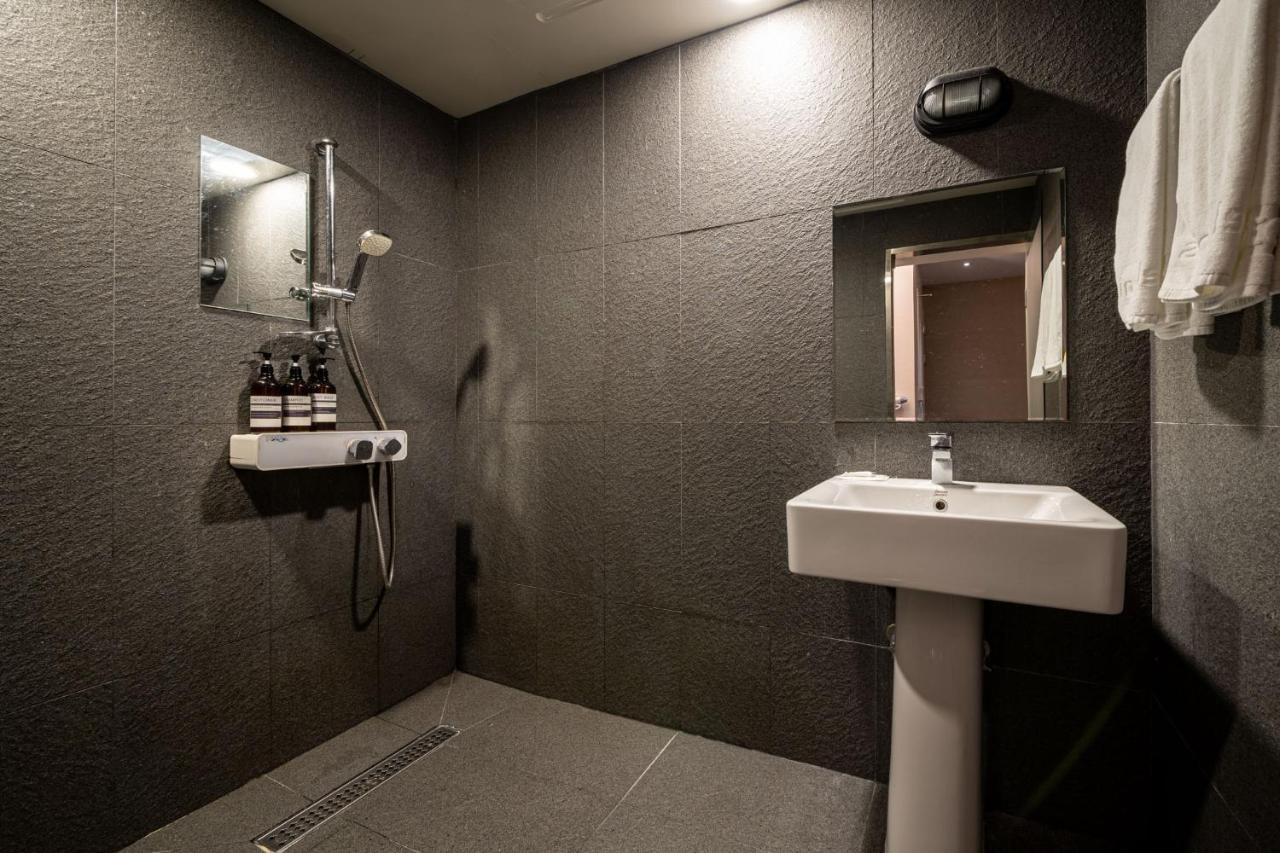 Hotel Ignis Oncheonjang ปูซาน ภายนอก รูปภาพ