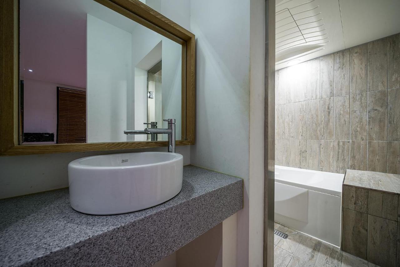Hotel Ignis Oncheonjang ปูซาน ภายนอก รูปภาพ