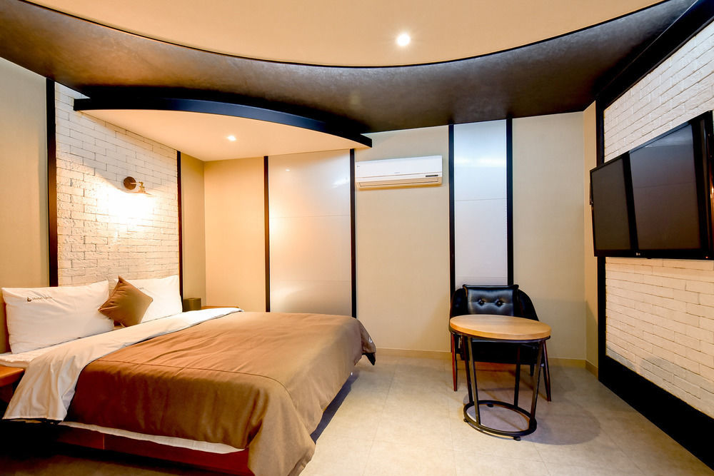 Hotel Ignis Oncheonjang ปูซาน ภายนอก รูปภาพ