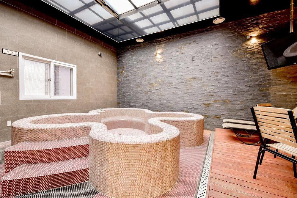 Hotel Ignis Oncheonjang ปูซาน ภายนอก รูปภาพ