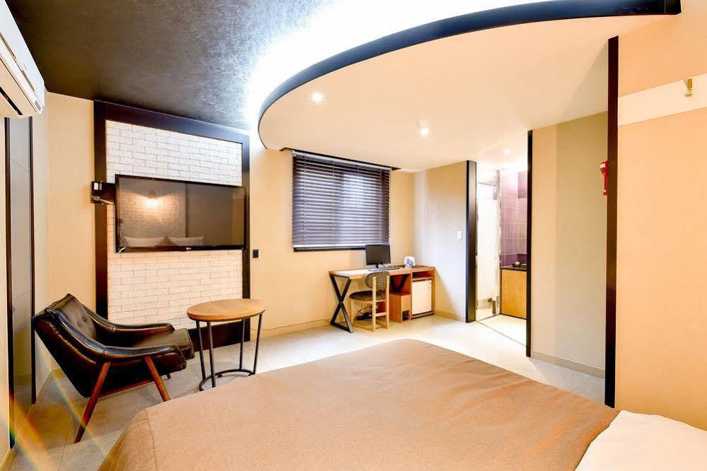 Hotel Ignis Oncheonjang ปูซาน ภายนอก รูปภาพ